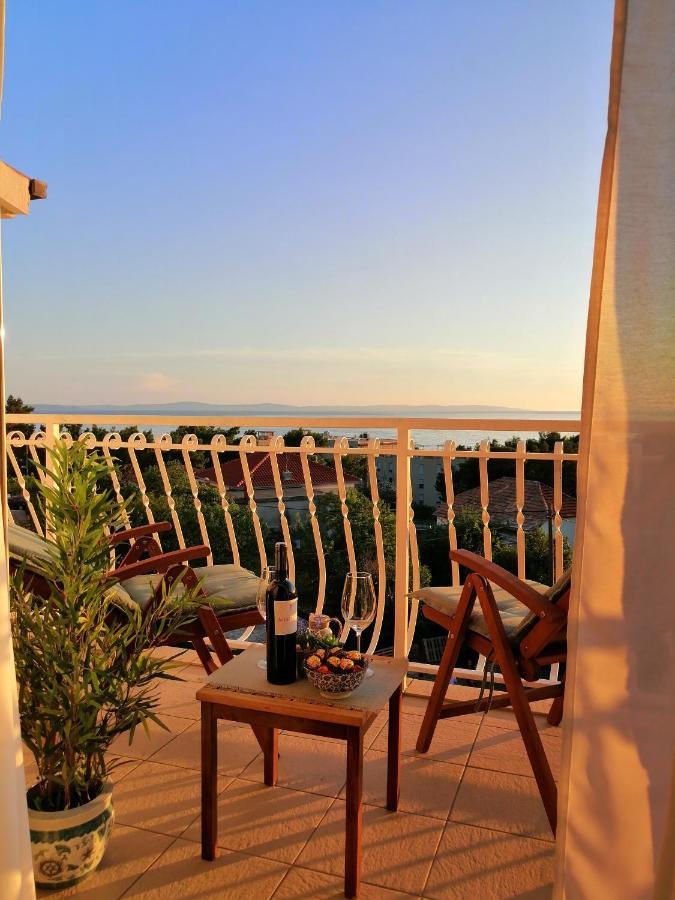 Apartment Near The Sea-Self Check-In Podstrana Exterior photo