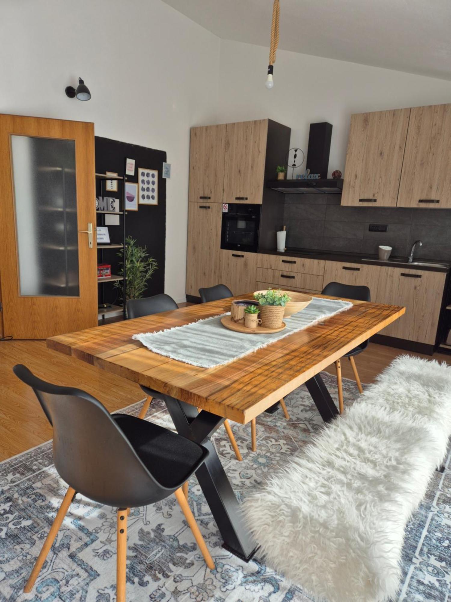 Apartment Near The Sea-Self Check-In Podstrana Exterior photo